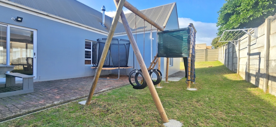 4 Bedroom Property for Sale in Bredasdorp Western Cape